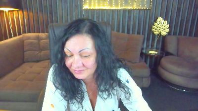 IrissMoon live cam on Cam4