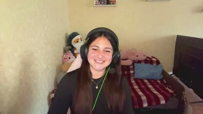 IrmaSchoenberg live cam on Cam4