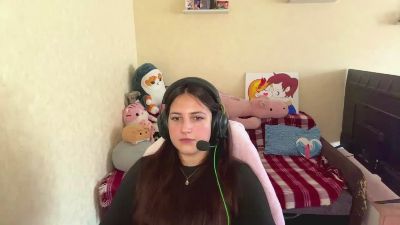 IrmaSchoenberg live cam on Cam4