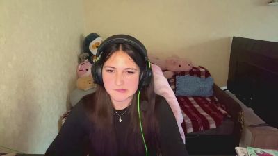 IrmaSchoenberg live cam on Cam4