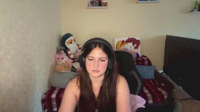 IrmaSchoenberg live cam on Cam4