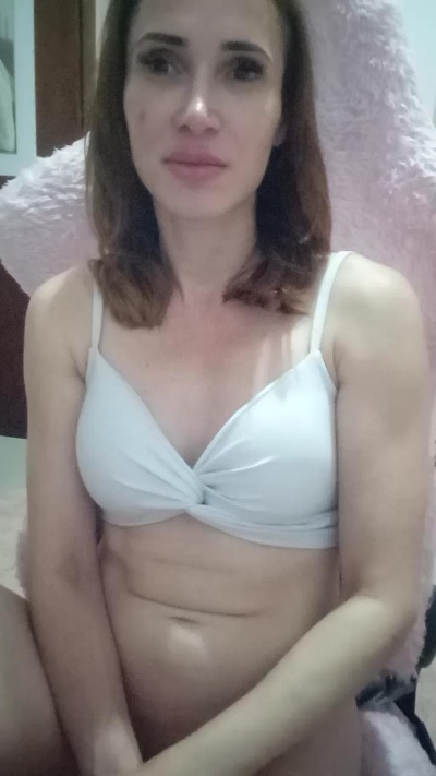 Irresistible34 live cam on Cam4