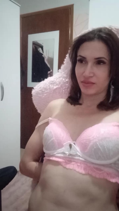 Irresistible34 live cam on Cam4