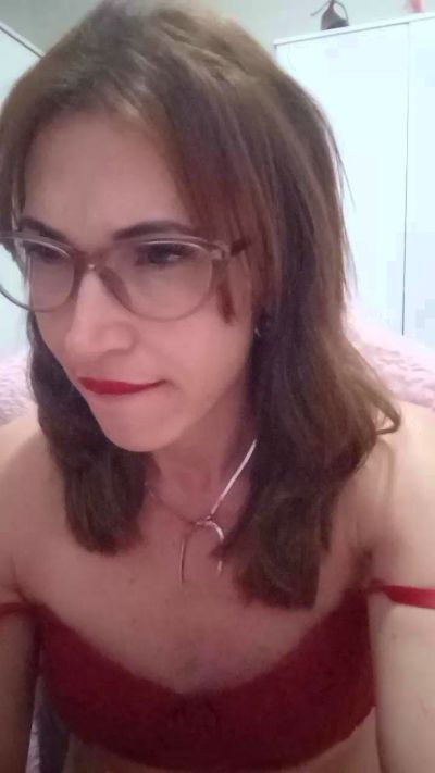 Irresistible34 live cam on Cam4