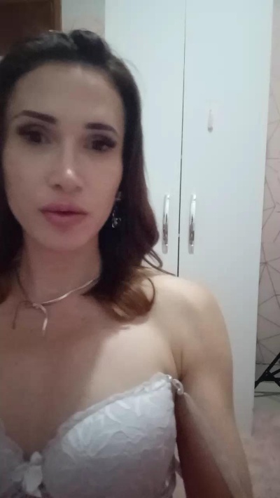 Irresistible34 live cam on Cam4