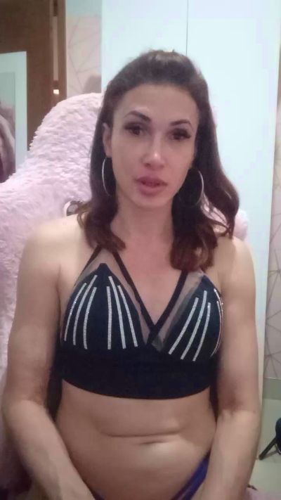 Irresistible34 live cam on Cam4