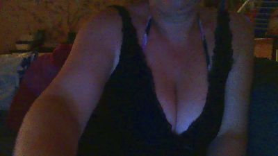 IsaKev live cam on Cam4