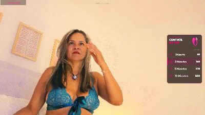 Isa__bella399 live cam on Cam4