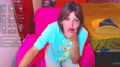Isa_channel live cam on Cam4