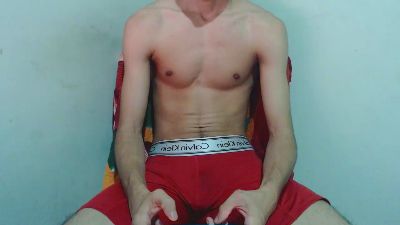 Isaaclatino live cam on Cam4