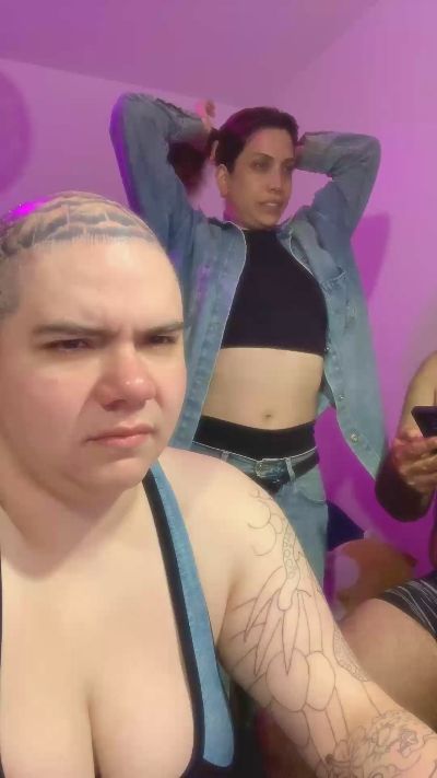IsabelD live cam on Cam4