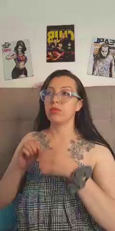 Isabel_DAmour live cam on Cam4