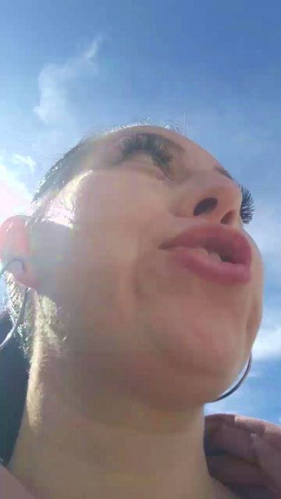 Isabel_DAmour live cam on Cam4