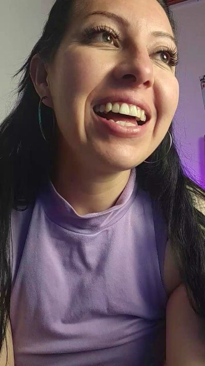 Isabel_DAmour live cam on Cam4