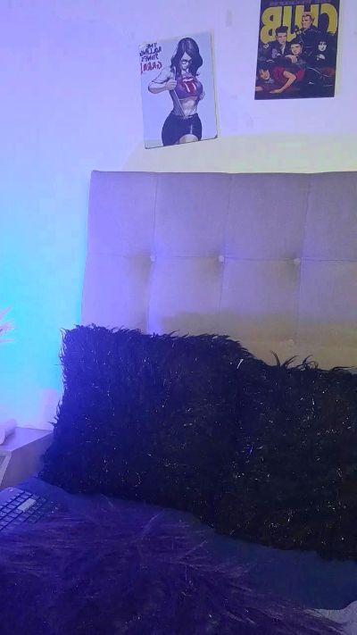 Isabel_DAmour live cam on Cam4