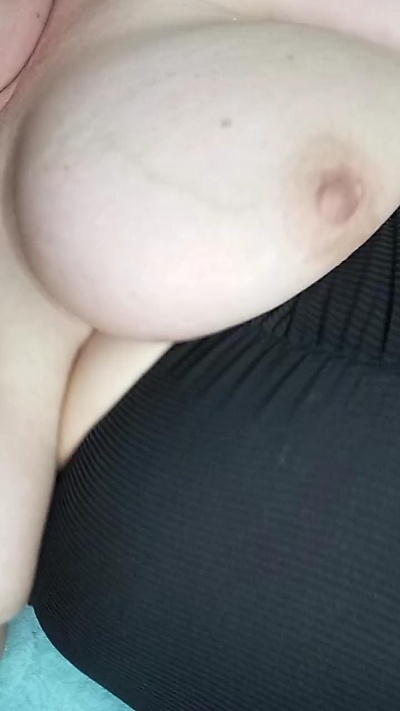 Isabelita45 live cam on Cam4