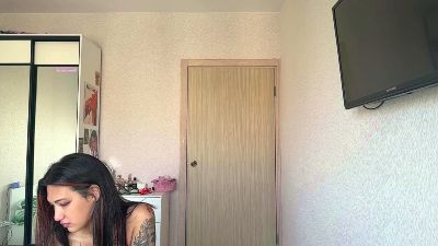 IsabellDears live cam on Cam4