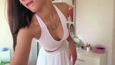 IsabellDears live cam on Cam4