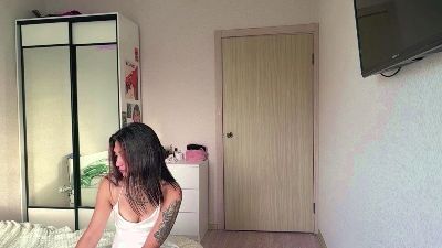 IsabellDears live cam on Cam4