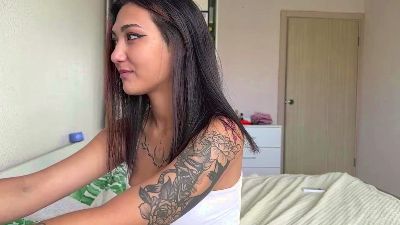 IsabellDears live cam on Cam4
