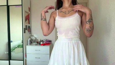 IsabellDears live cam on Cam4