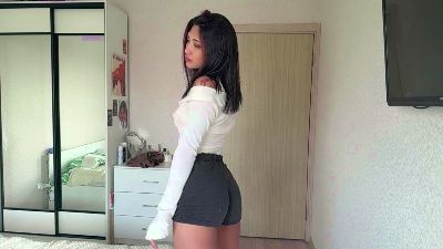 IsabellDears live cam on Cam4