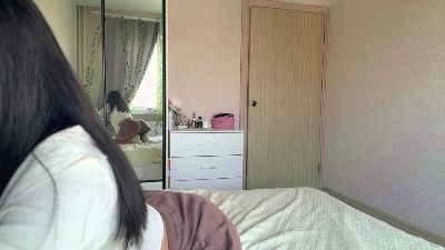 IsabellDears live cam on Cam4