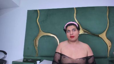 Isabella01SS live cam on Cam4