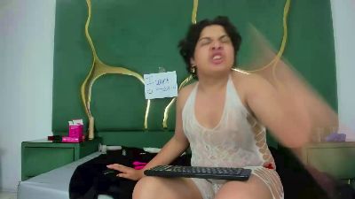 Isabella01SS live cam on Cam4
