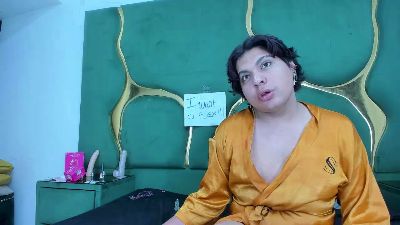 Isabella01SS live cam on Cam4