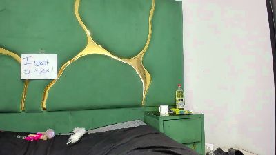 Isabella01SS live cam on Cam4