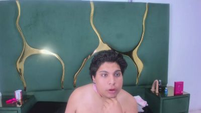 Isabella01SS live cam on Cam4