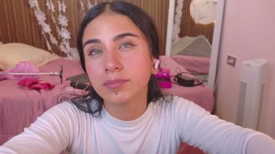 IsabellaCooper9 live cam on Cam4