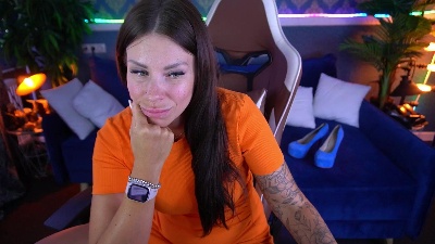 IsabellaFoxyy live cam on Cam4