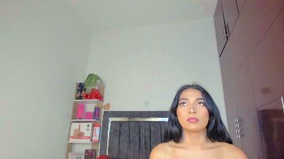 Isabella_Trans live cam on Cam4