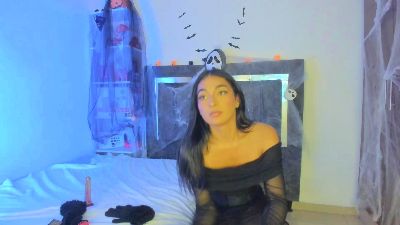 Isabella_Trans live cam on Cam4