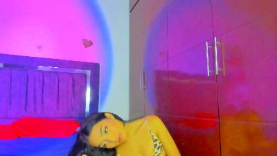 Isabella_Trans live cam on Cam4