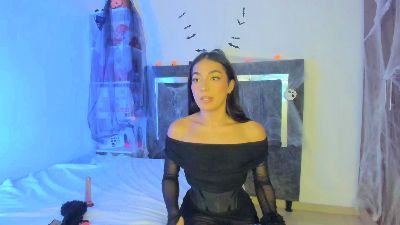 Isabella_Trans live cam on Cam4