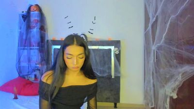 Isabella_Trans live cam on Cam4