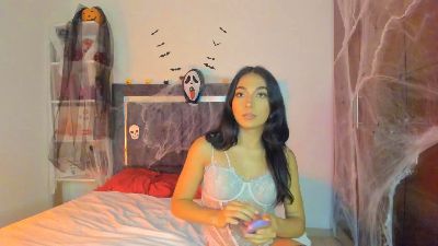 Isabella_Trans live cam on Cam4