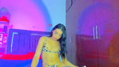 Isabella_Trans live cam on Cam4