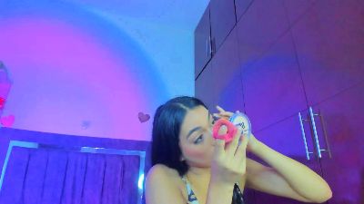 Isabella_Trans live cam on Cam4