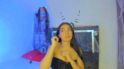 Isabella_Trans live cam on Cam4