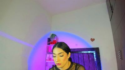 Isabella_Trans live cam on Cam4