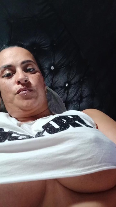 Isabellabella7 live cam on Cam4