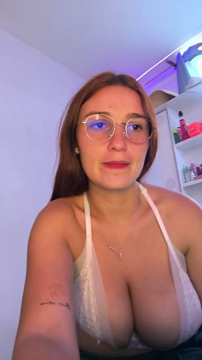 Isabelle_x live cam on Cam4