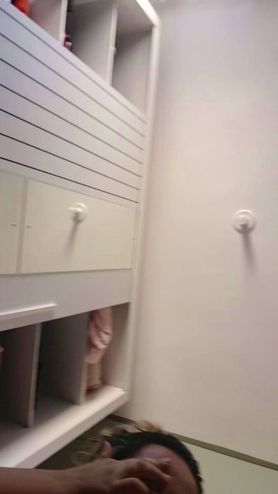 Isadiniz18 live cam on Cam4