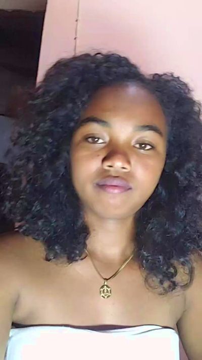 Isah2026 live cam on Cam4