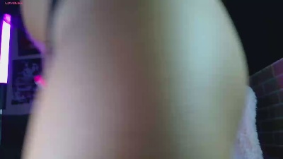 Isahotwife live cam on Cam4