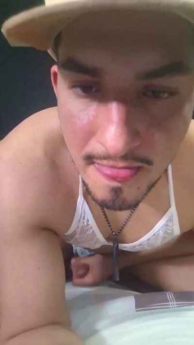 Isain3 live cam on Cam4